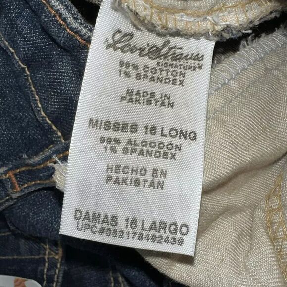 Levi Strauss NWT mid rise bootcut jeans size 16 long - Picture 3 of 6